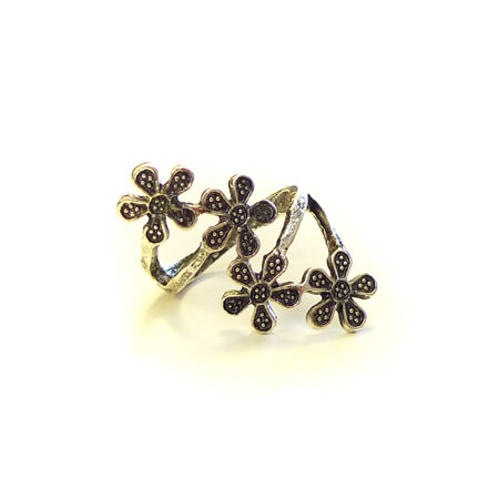 Women's Daisies Ring